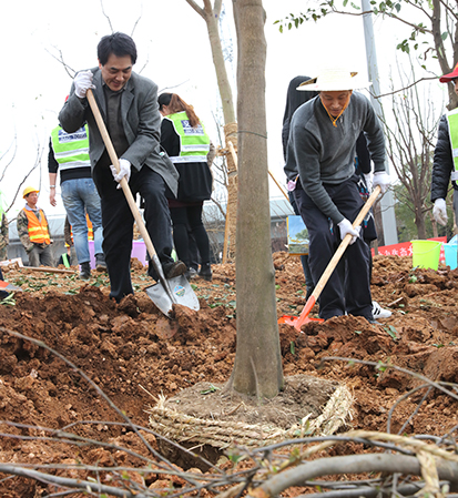 �ʰ��ɡ�(�й���)���޹�˾����