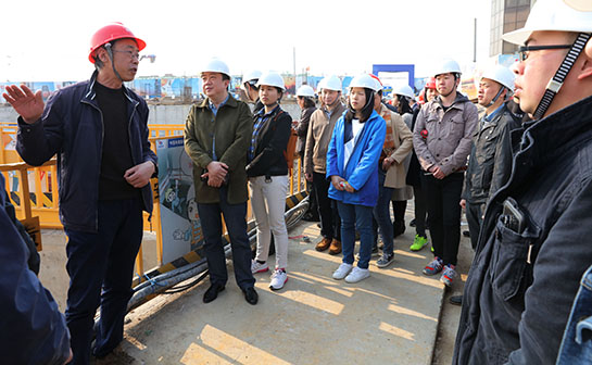 �ʰ��ɡ�(�й���)���޹�˾����