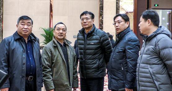 �ʰ��ɡ�(�й���)���޹�˾����