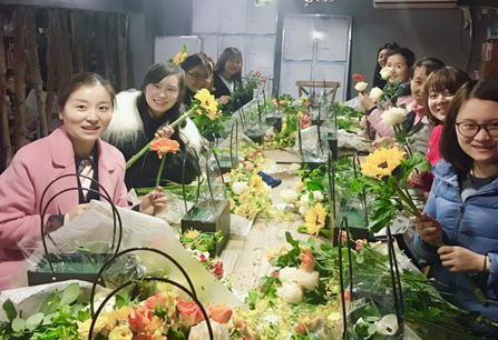 �ʰ��ɡ�(�й���)���޹�˾����