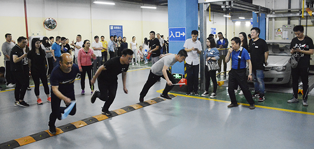 �ʰ��ɡ�(�й���)���޹�˾����