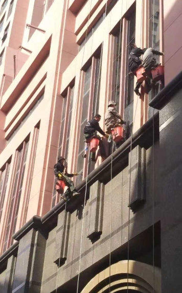 �ʰ��ɡ�(�й���)���޹�˾����