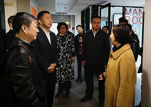 �ʰ��ɡ�(�й���)���޹�˾����