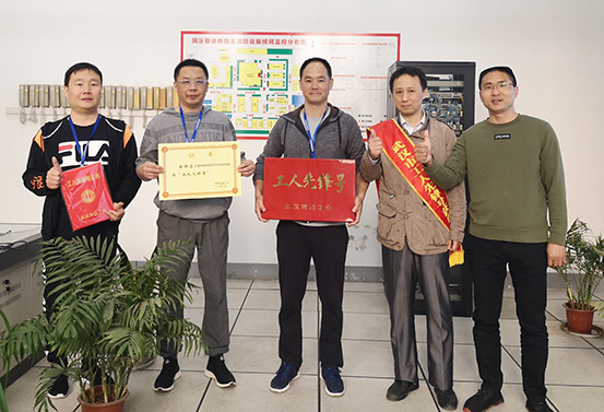 �ʰ��ɡ�(�й���)���޹�˾����