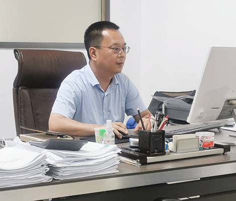 �ʰ��ɡ�(�й���)���޹�˾����