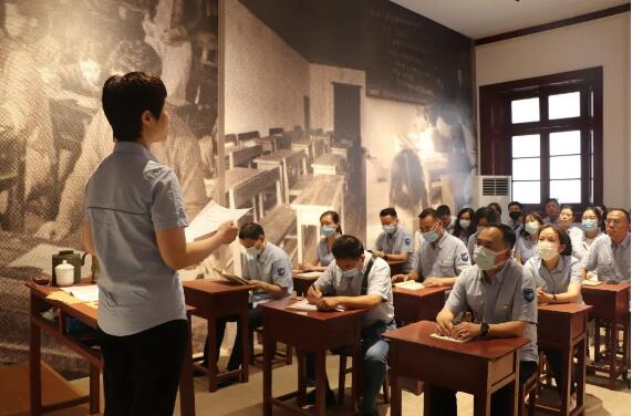 �ʰ��ɡ�(�й���)���޹�˾����