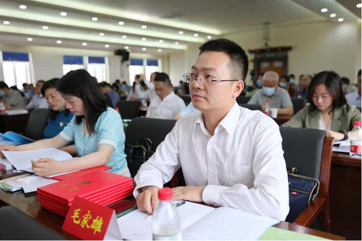 �ʰ��ɡ�(�й���)���޹�˾����